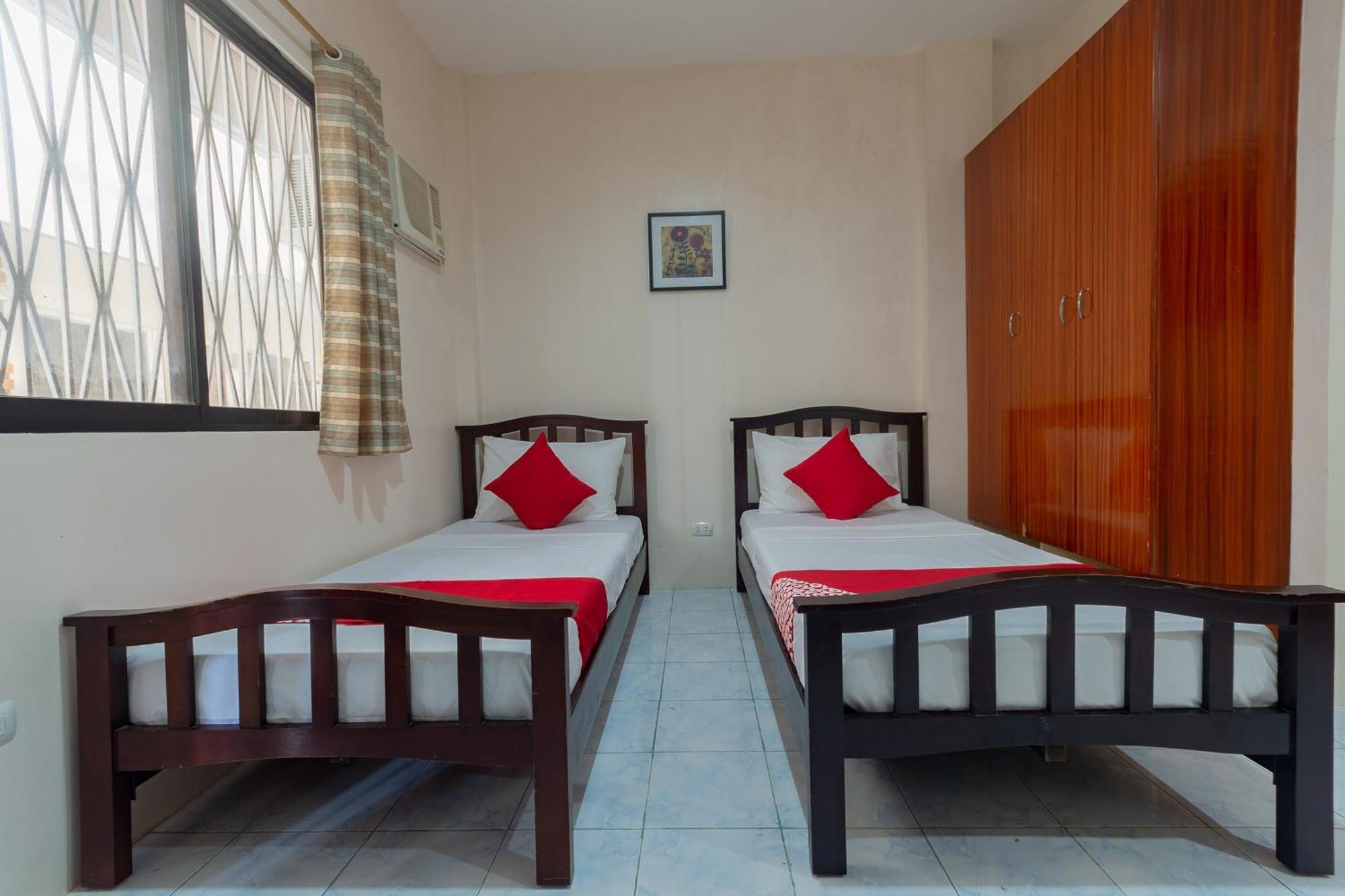 3J'S And K Apartment Lapu-Lapu City Exterior photo